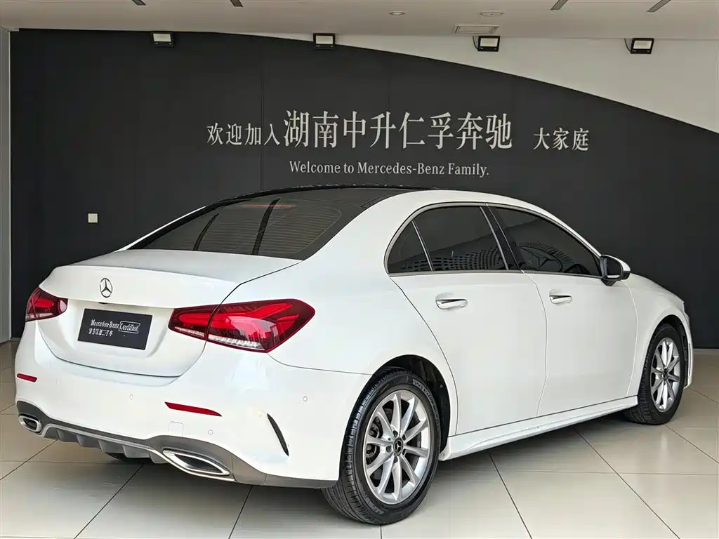 Mercedes-Benz A-Class 2021 — фото 11