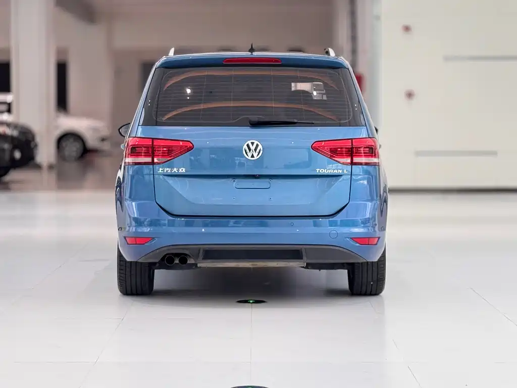 Volkswagen Touran 2018 — фото 8