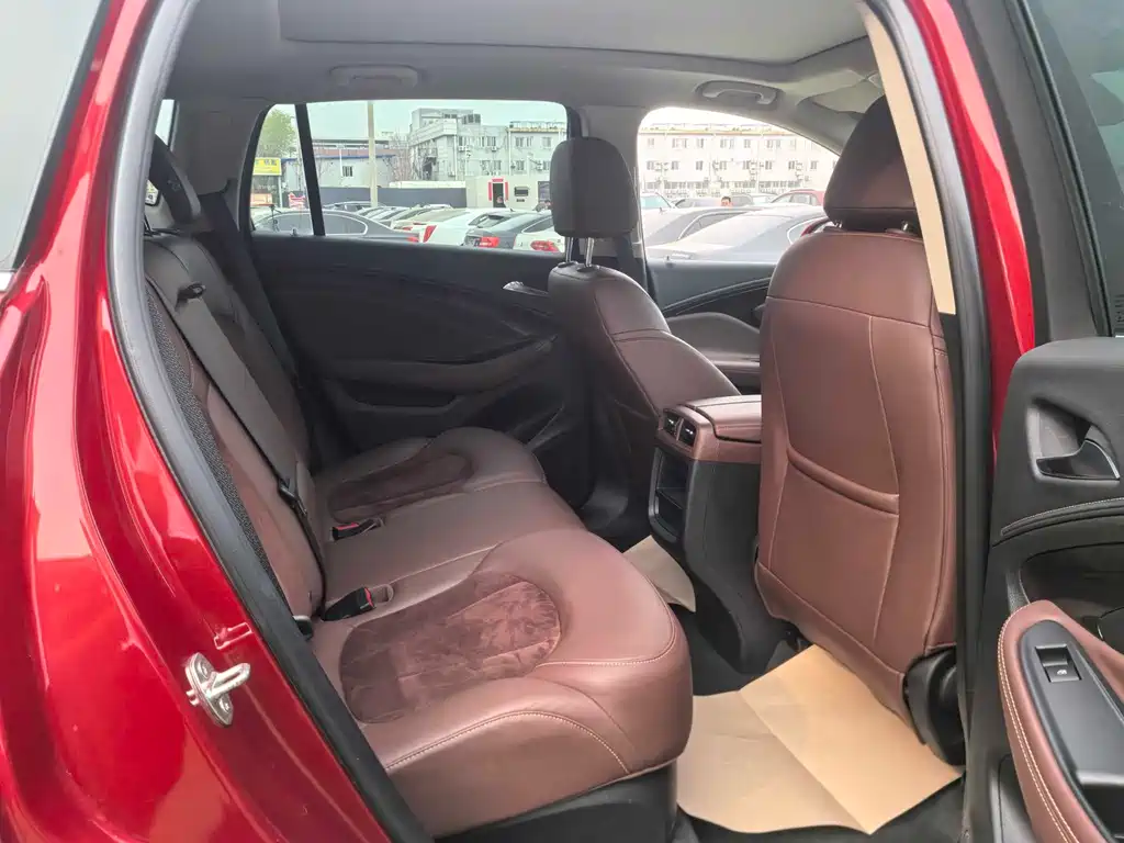 Buick Envision Plus 2017 — фото 13