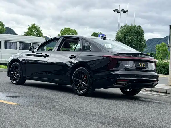 Hongqi H5 2026