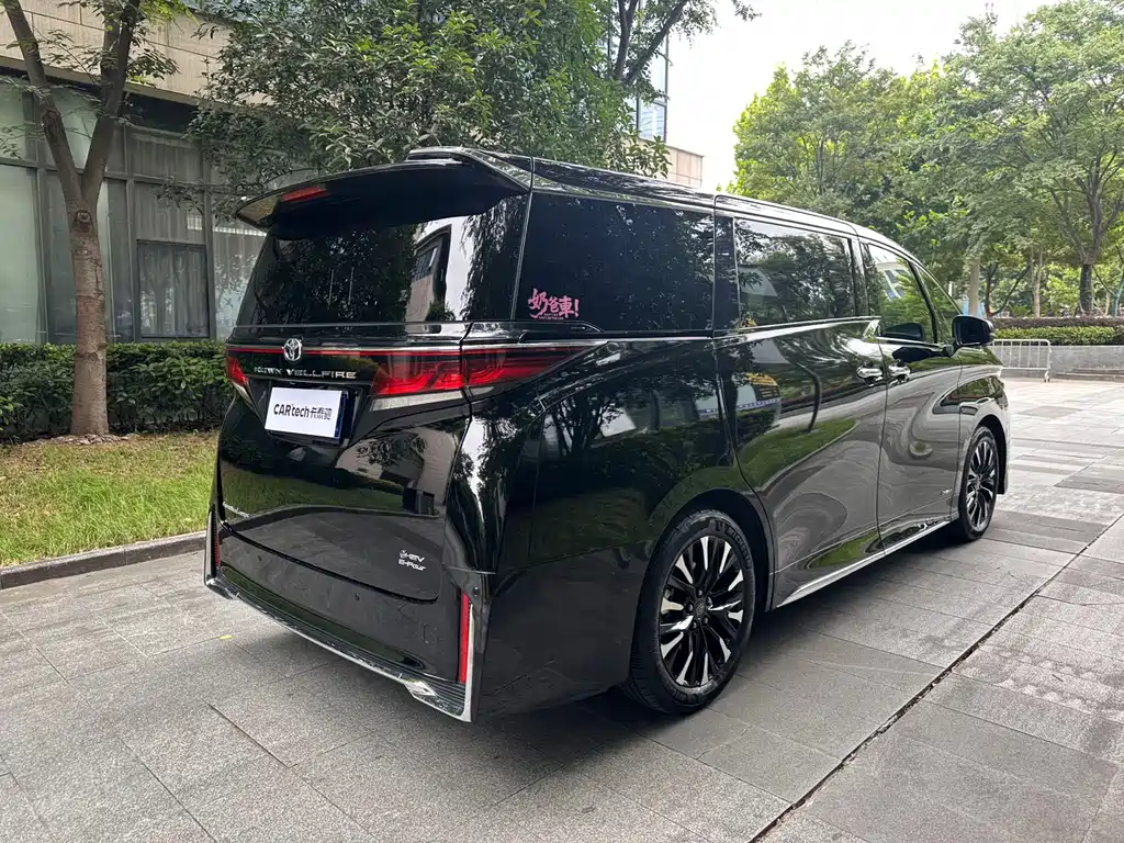Toyota Vellfire 2024 — фото 8