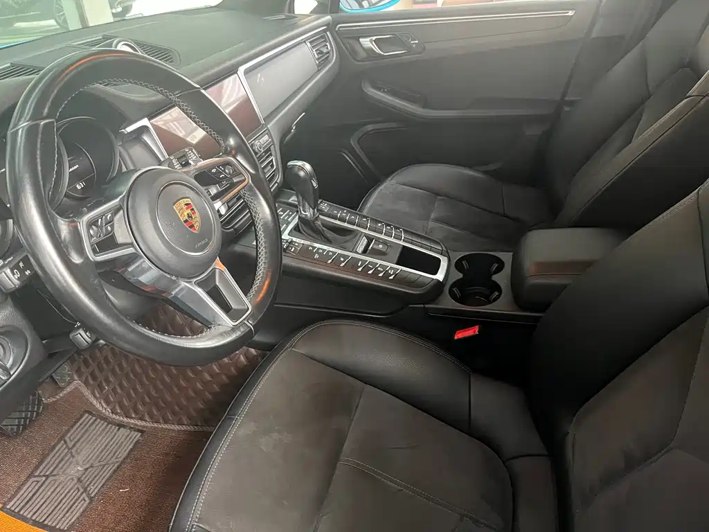 Porsche Macan 2020
