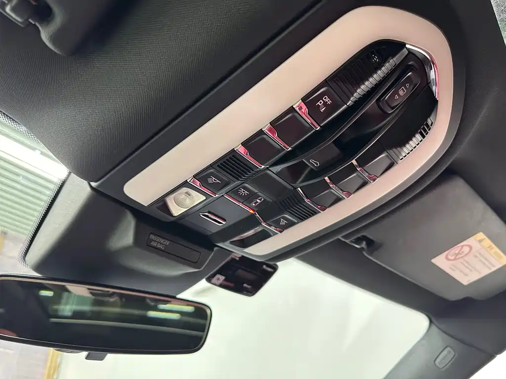 Porsche Macan 2021 — фото 10