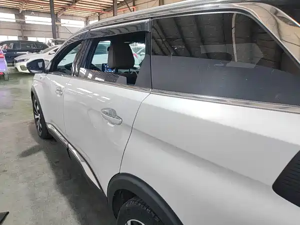 Peugeot 5008 2017