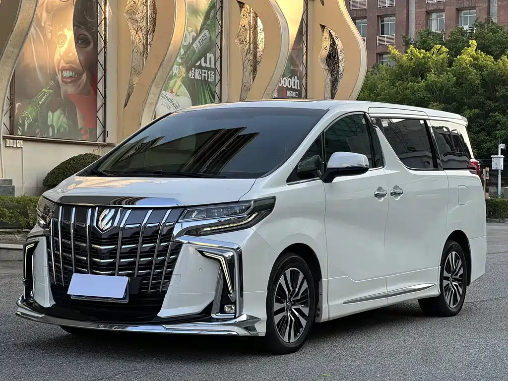 Toyota Alphard 2019 — фото 1