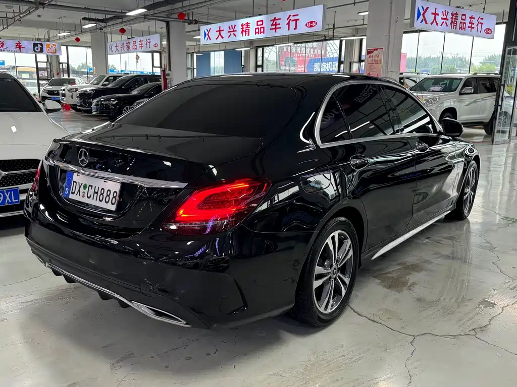 Mercedes-Benz C-Class 2020
