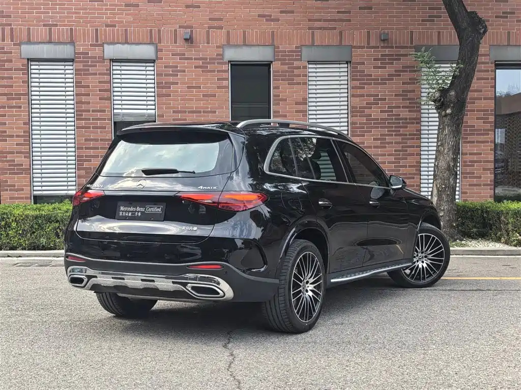 Mercedes-Benz GLC 2023