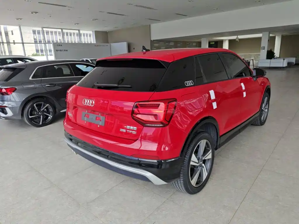 Audi Q2L 2021