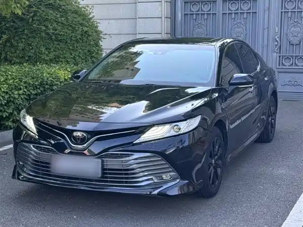 Toyota Camry 2019