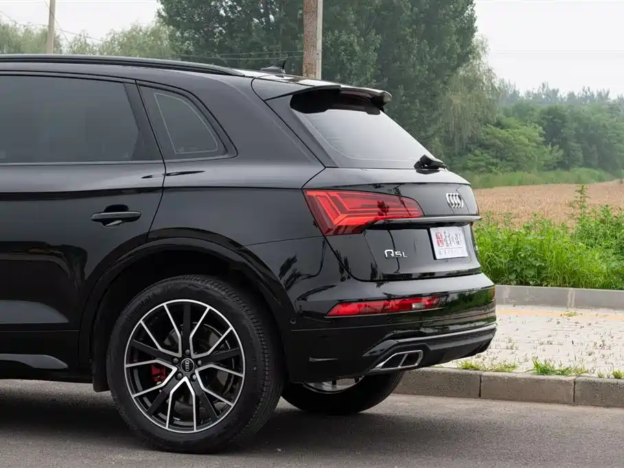 Audi Q5L 2024