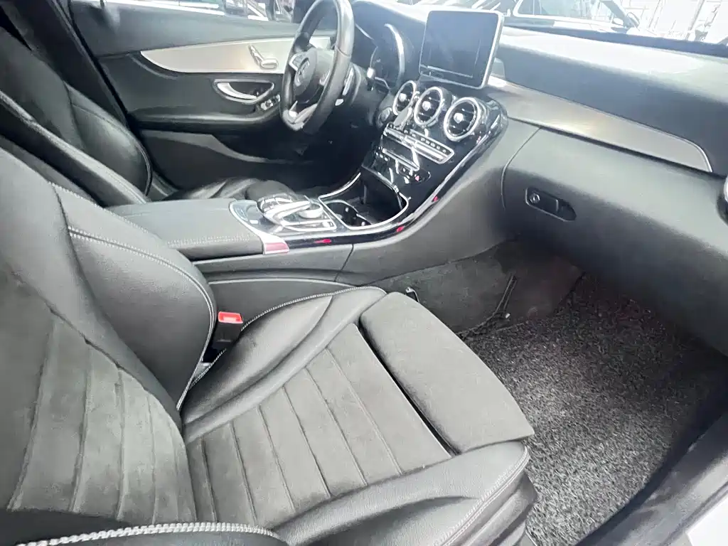 Mercedes-Benz C-Class 2017 — фото 9