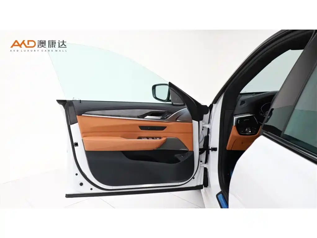 BMW 6 Series GT 2022 — фото 10