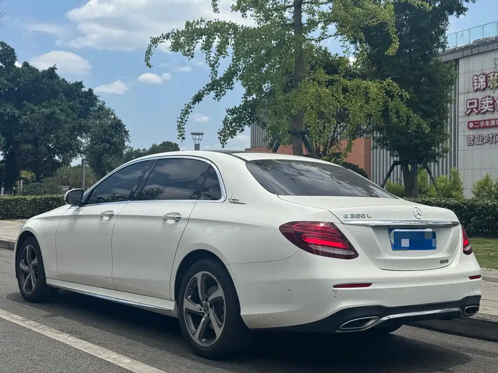 Mercedes-Benz E-Class 2017