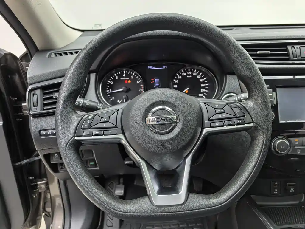 Nissan X-Trail 2018 — фото 15