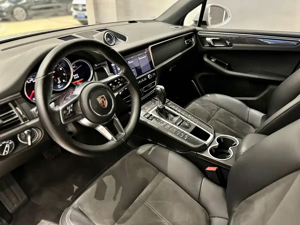 Porsche Macan 2019 — фото 6