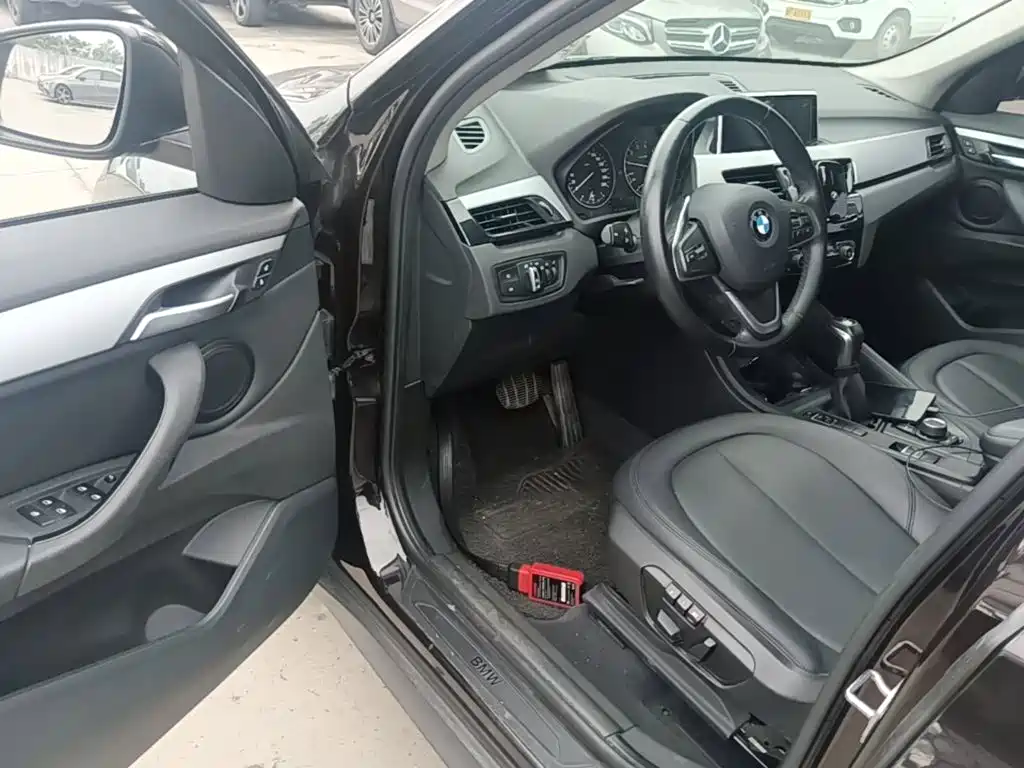 BMW X1 2017 — фото 16