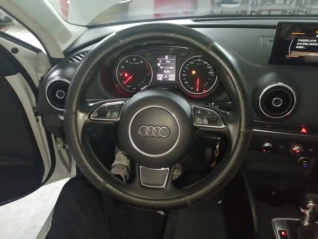 Audi A3 2016 — фото 11