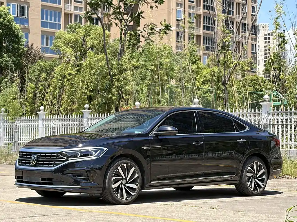 Volkswagen Passat 2024
