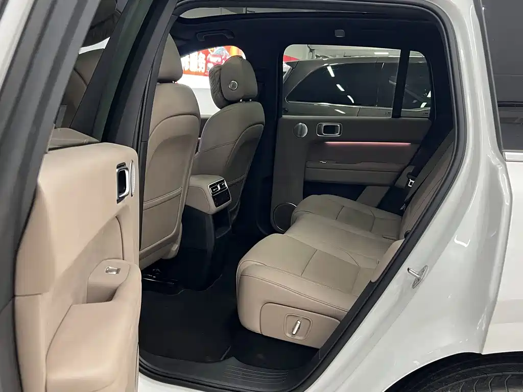 Li Auto Li L6 2026