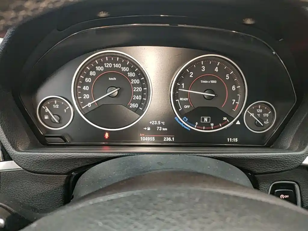 BMW 3 Series 2017 — фото 12