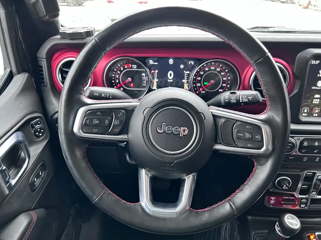 Jeep Wrangler 2022 — фото 12