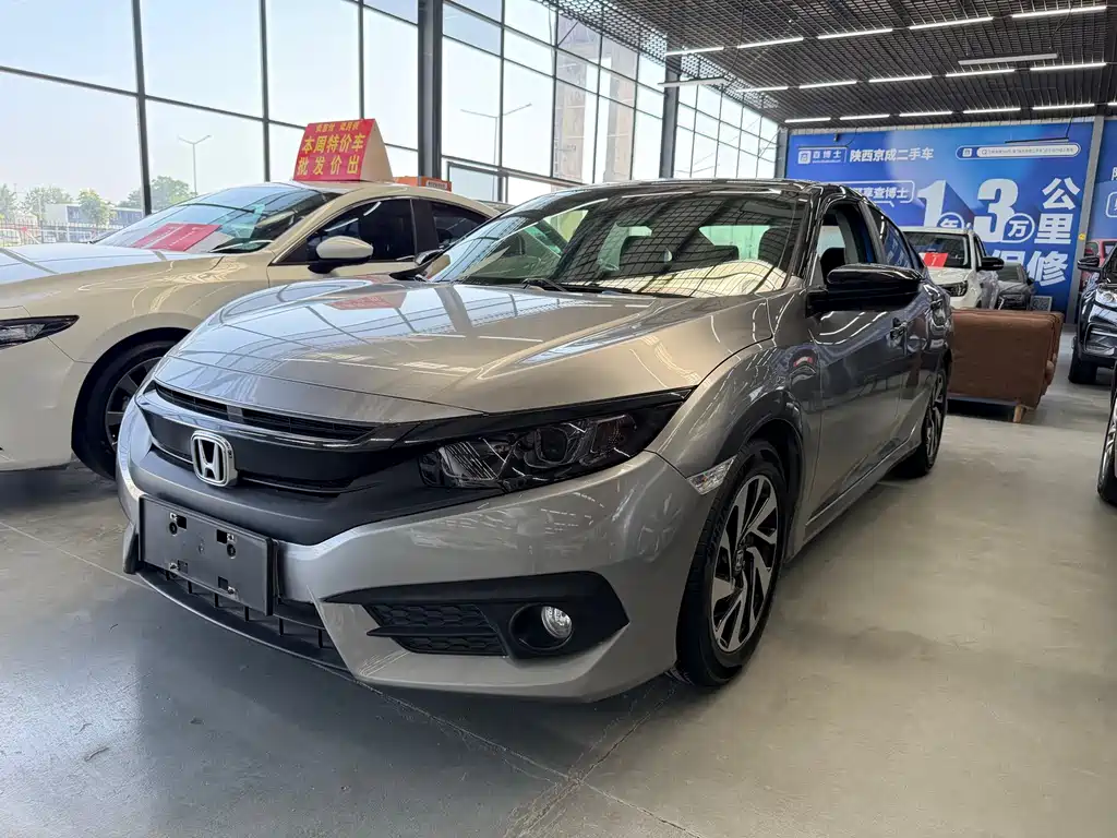 Honda Civic 2019 — фото 1