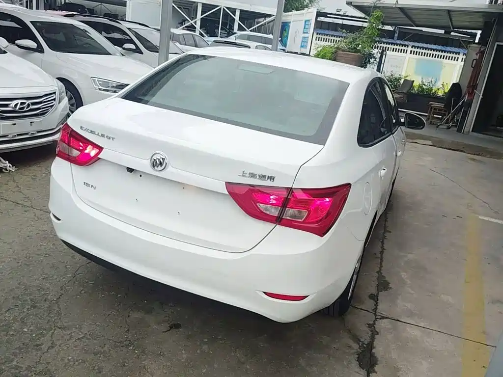 Buick Excelle 2015