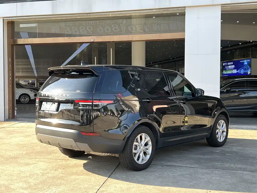 Land Rover Discovery 2018