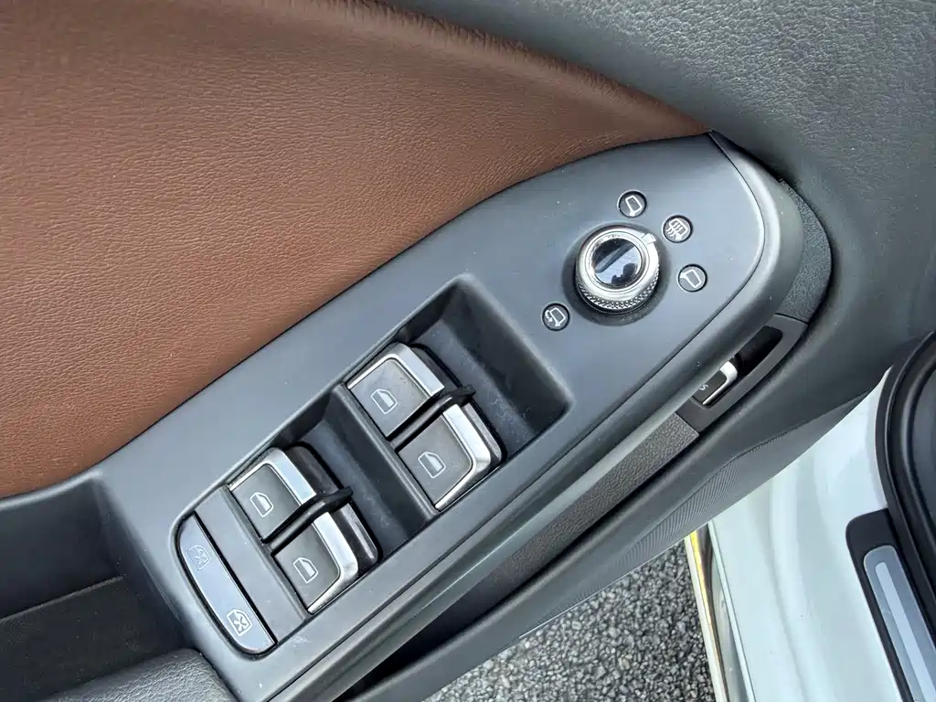 Audi A4L 2016 — фото 18