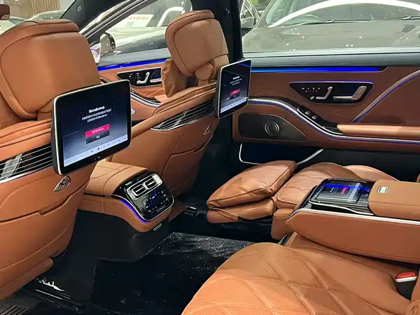 Mercedes-Benz Maybach S-Class 2024