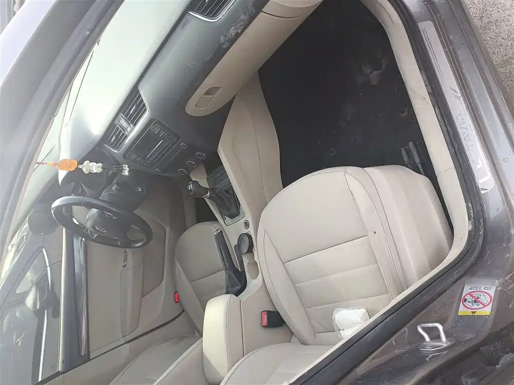 Skoda Octavia 2015 — фото 12