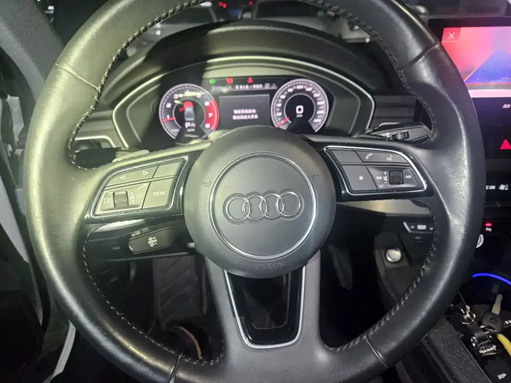 Audi A4L 2021 — фото 17