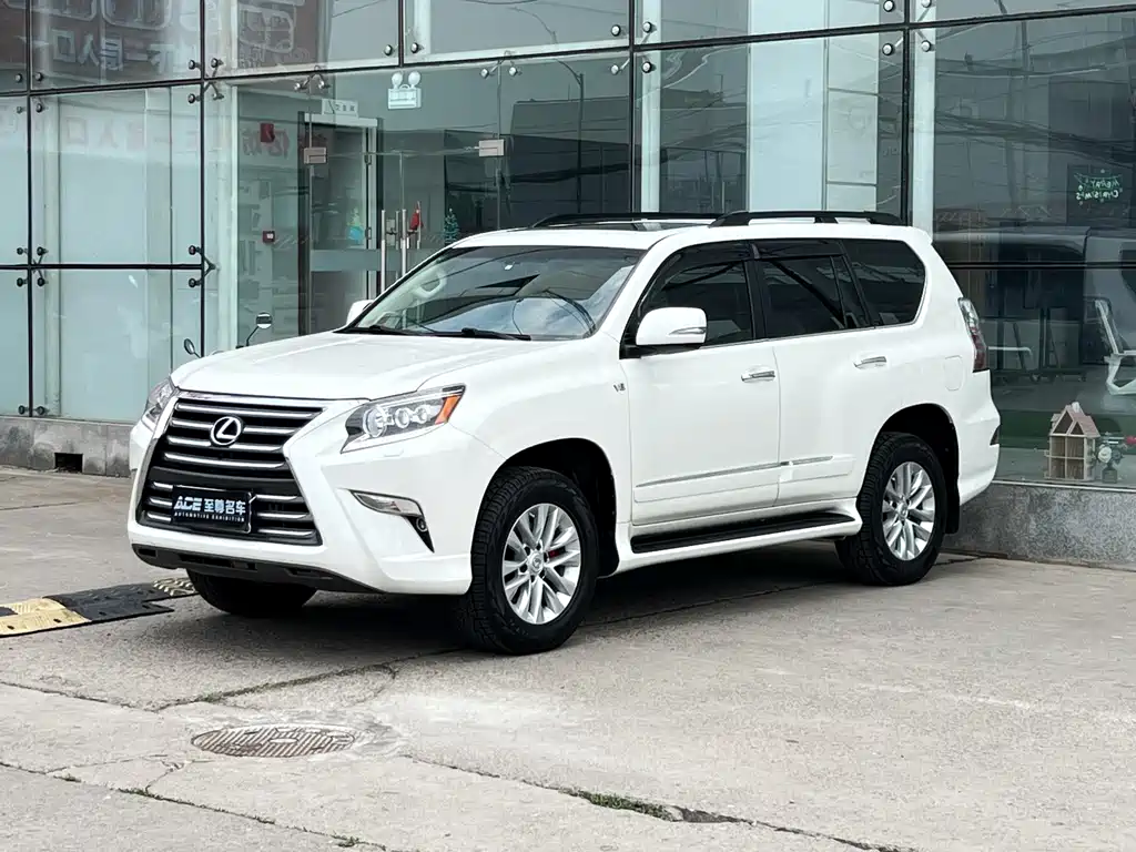 Lexus GX 2019 — фото 1