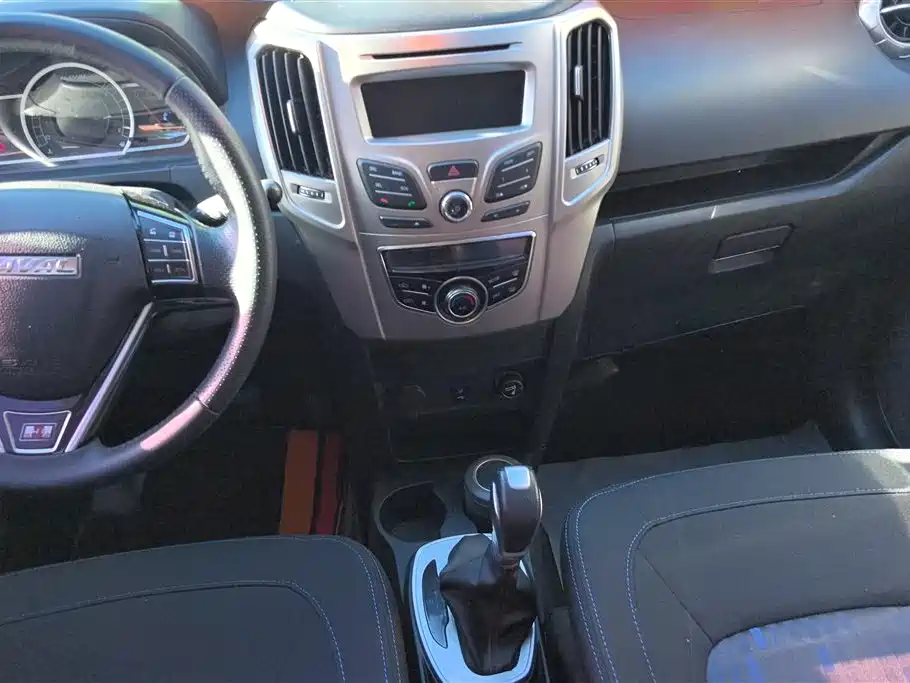 Haval H1 2016 — фото 13