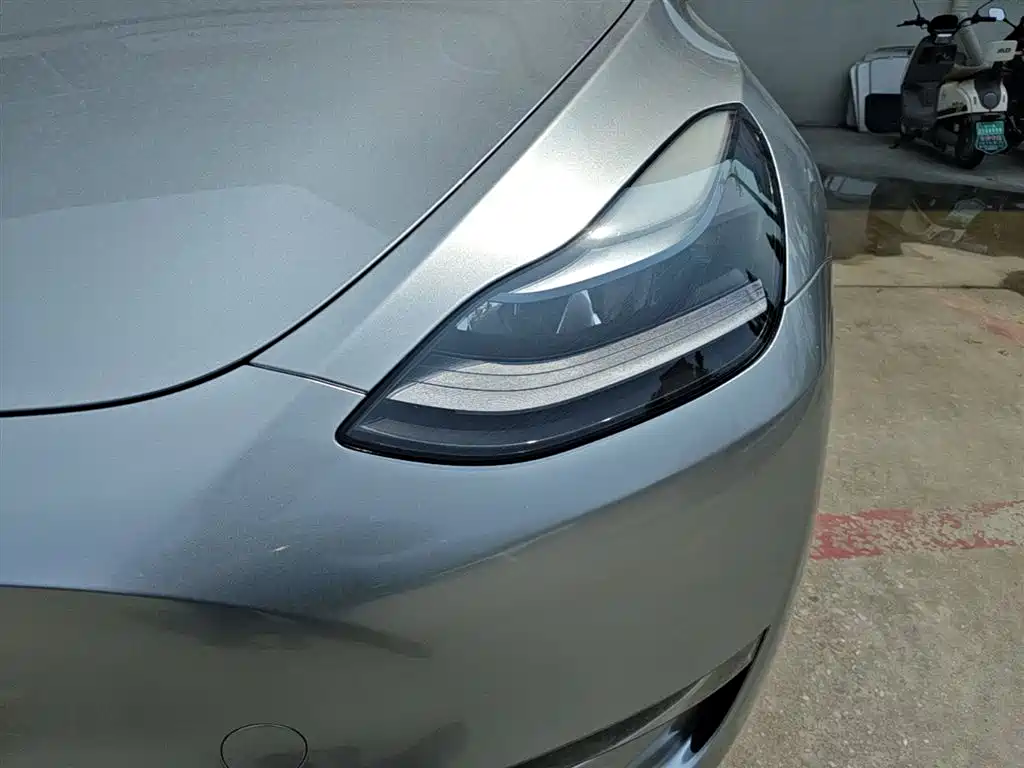 Tesla Model Y 2023 — фото 24