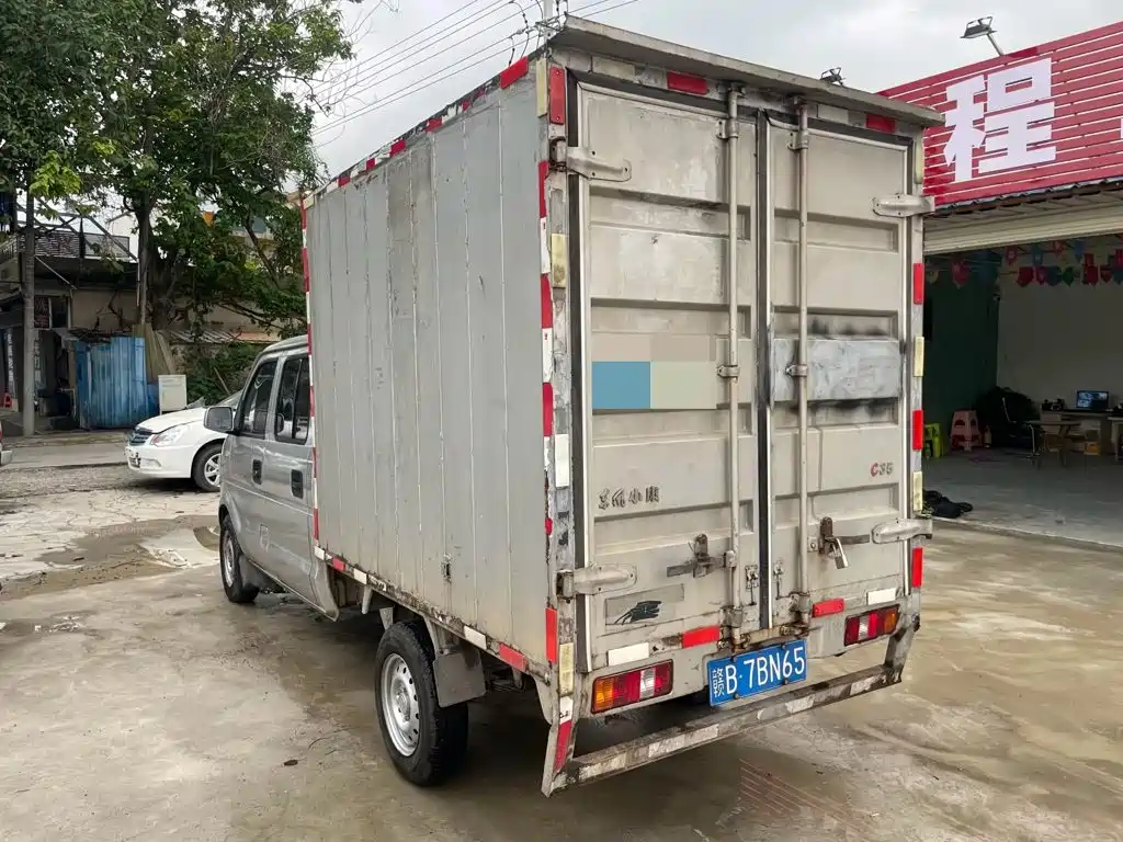 Dongfeng Xiaokang C32 2018 — фото 5