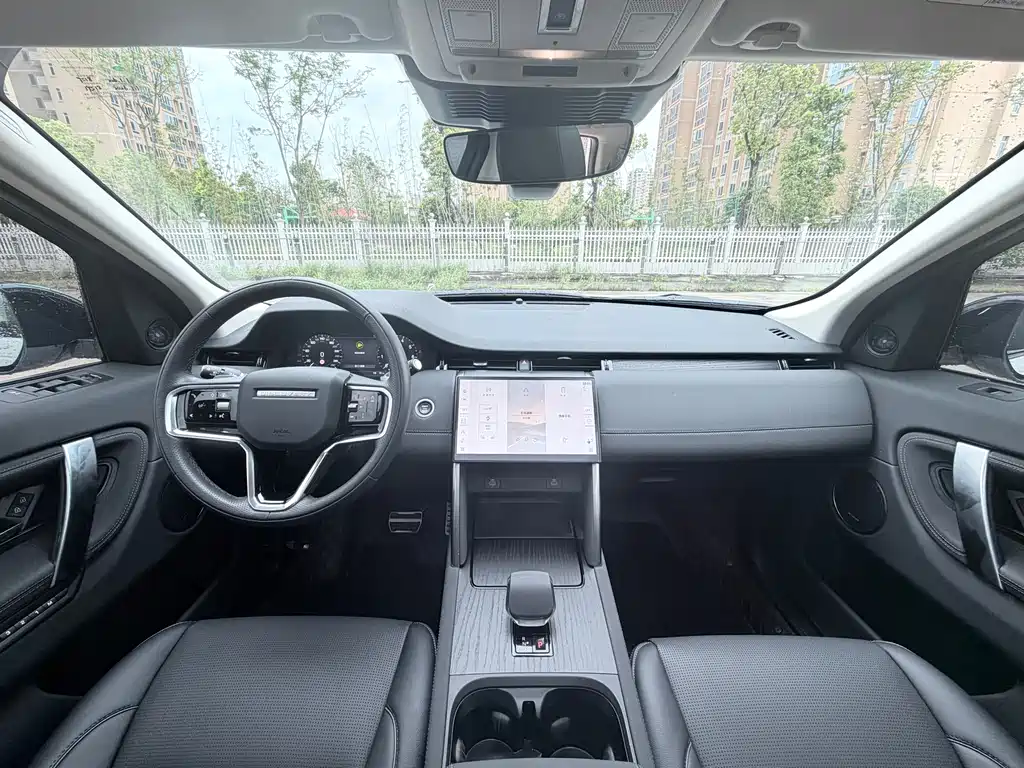 Land Rover Discovery Sport 2025 — фото 14