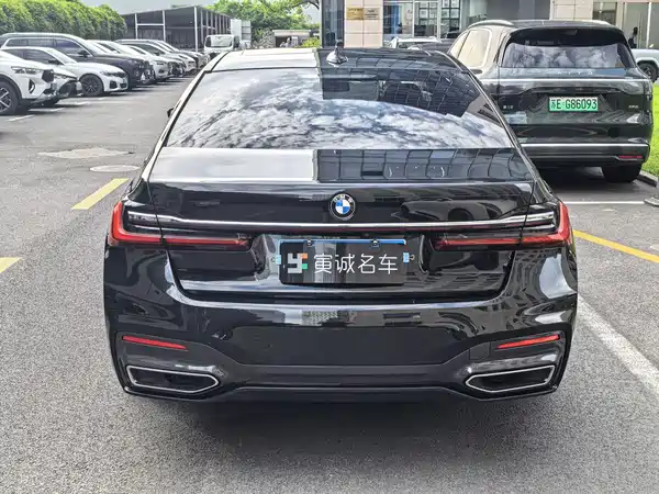 BMW 7 Series 2021