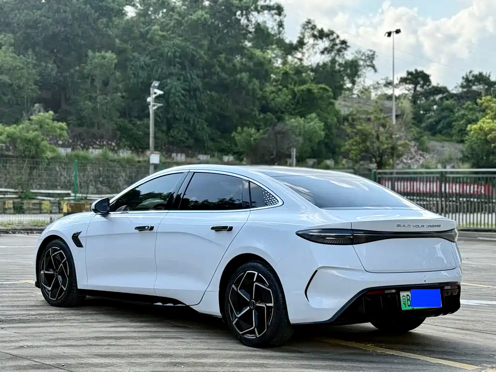 BYD Seal 2023 — фото 3