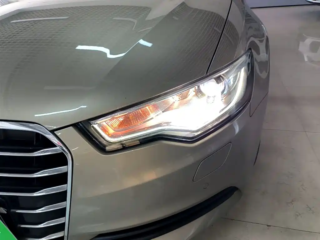 Audi A6L 2015 — фото 24