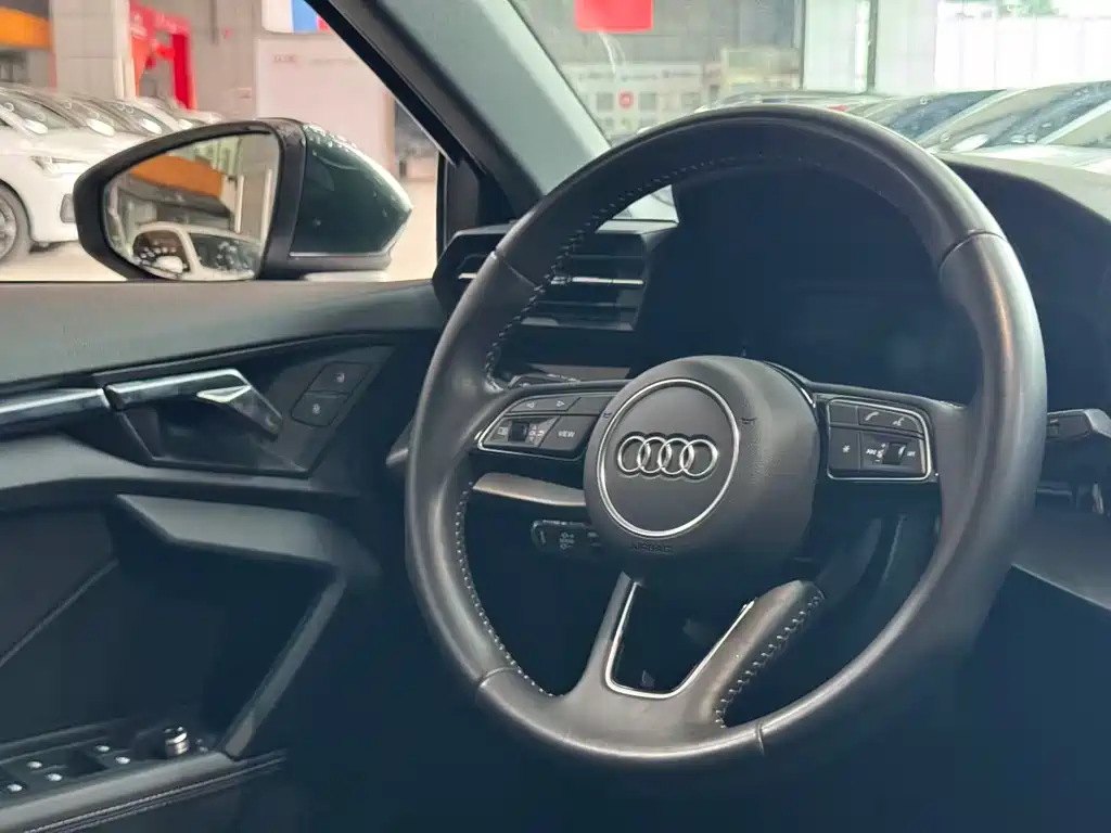 Audi A3 2022 — фото 13