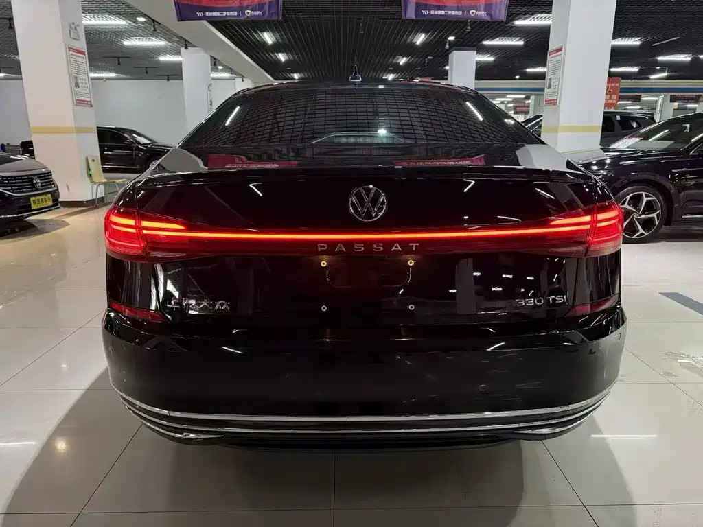 Volkswagen Passat 2023 — фото 8