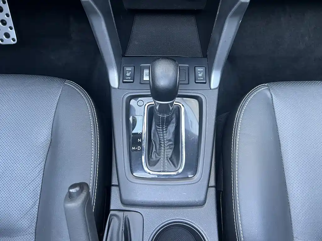 Subaru Forester 2014 — фото 16