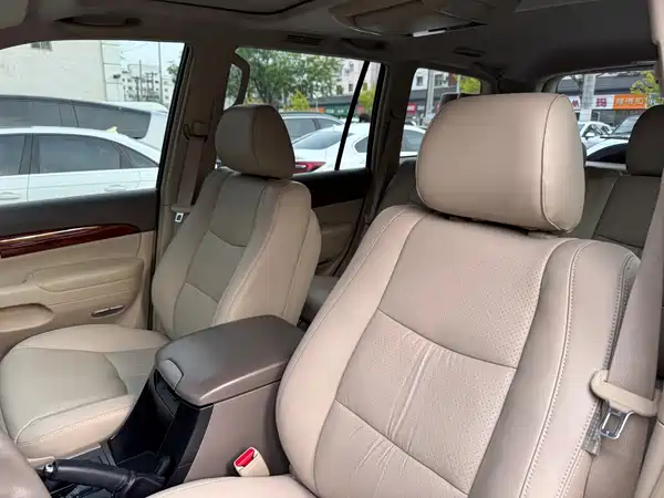 Toyota Prado 2010