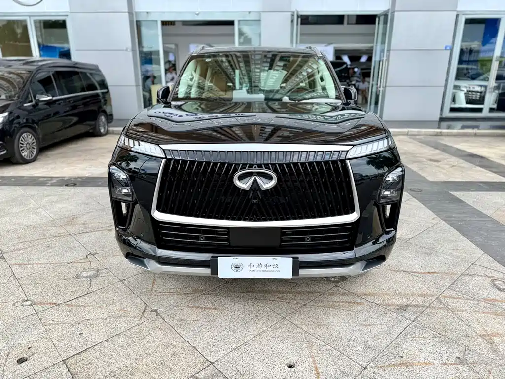 Infiniti QX80