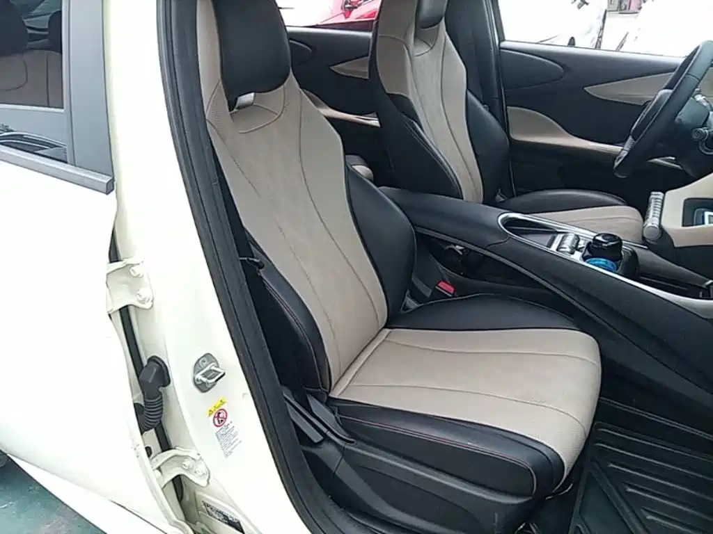 BYD Dolphin 2023 — фото 19