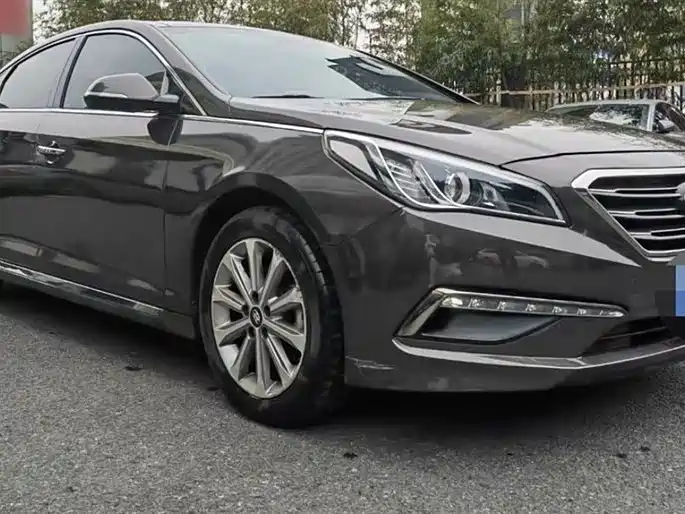 Hyundai Sonata 2016 — фото 12