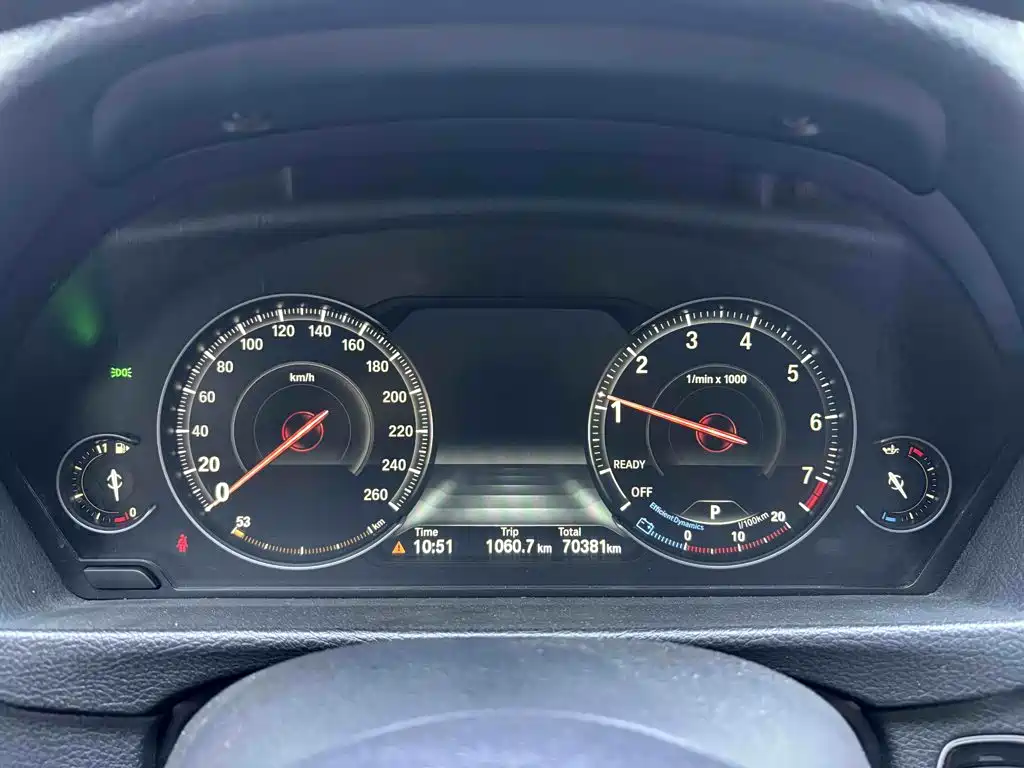 BMW 3 Series 2019 — фото 16