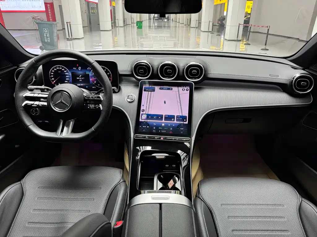 Mercedes-Benz C-Class 2023 — фото 14