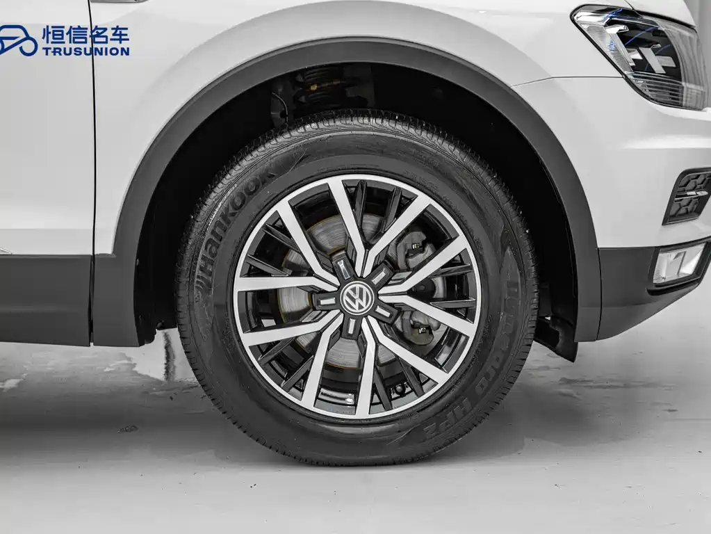 Volkswagen Tiguan L 2017 — фото 21